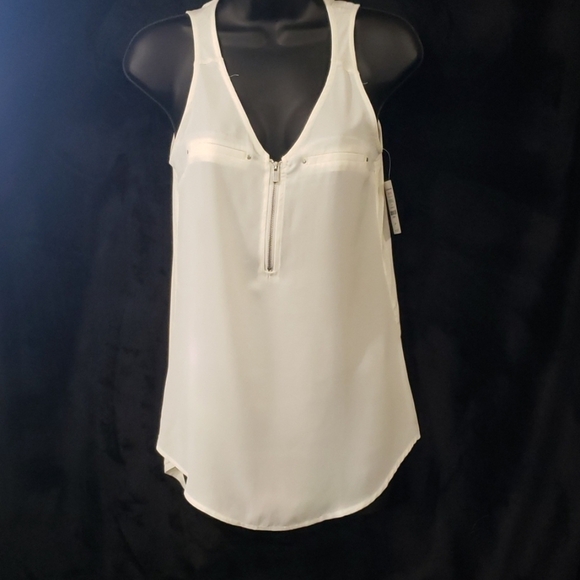 Ivory Tank Top - Picture 2 of 4